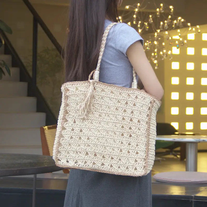 Bolsa pequena de ombro único com borla quadrada, feita à mão, para mulher