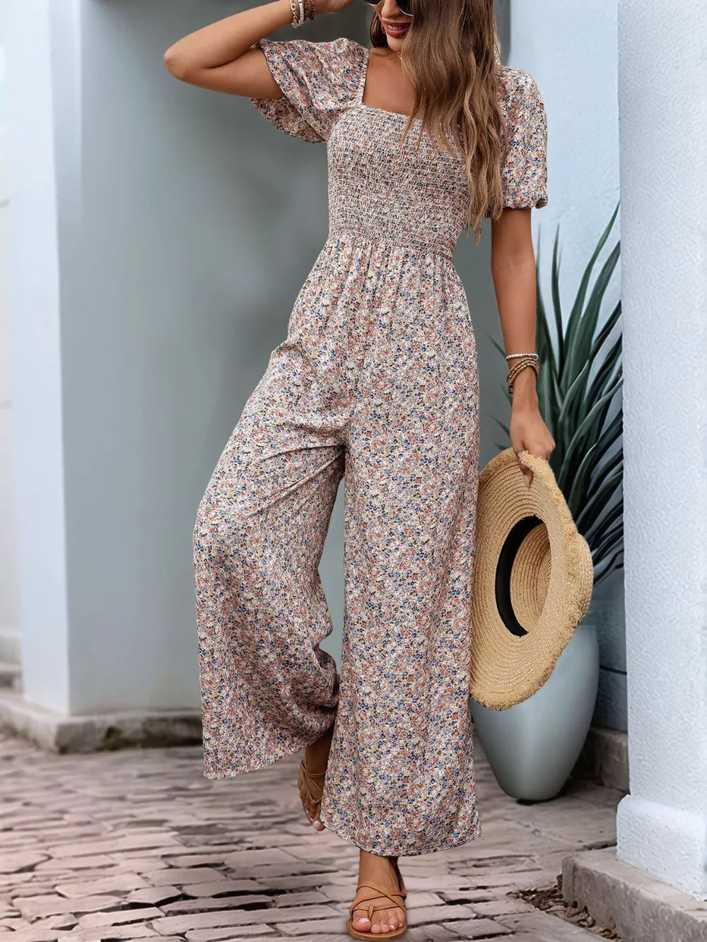 Macacão Perfee Ditsy Floral Smocked Gola Quadrada Manga Bufante