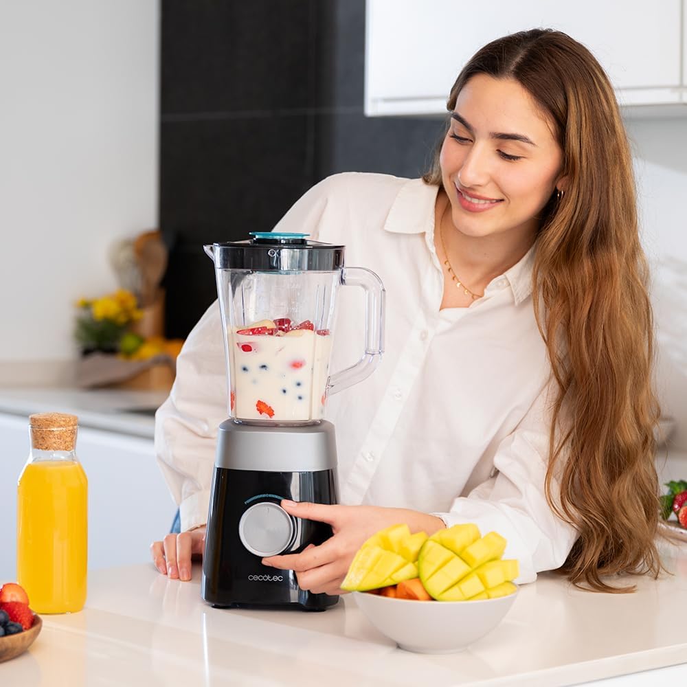 Cecotec Liquidificadora Power Black Titanium 1300 Max B. 1300 W, 2 velocidades, lâmina de 4 folhas de titânio preto e jarro de 1,5 l de capacidade, função de pulso tritura e pulverização, picador de