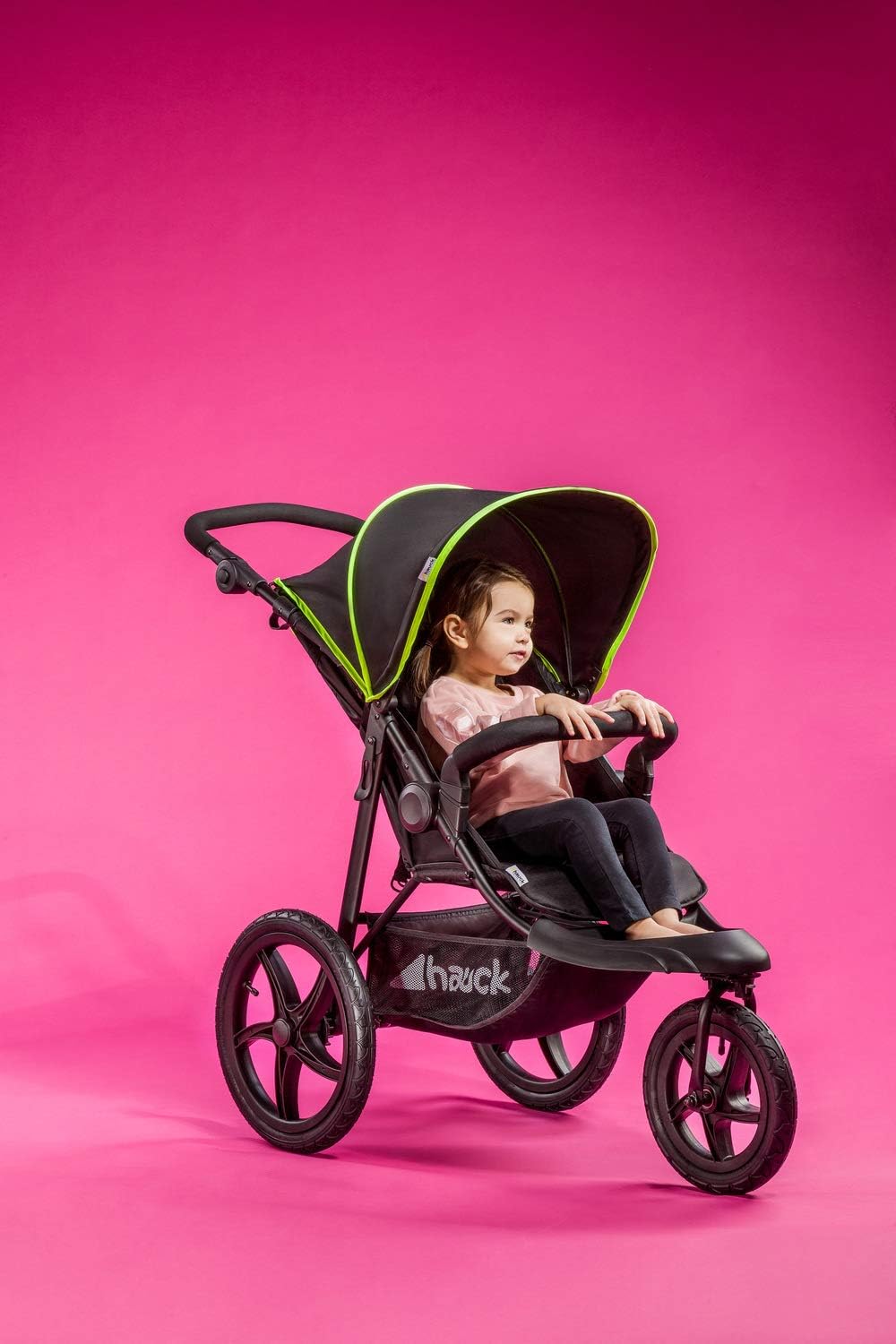 hauck Runner Carrinho de bebé desde o nascimento - cadeira de passeio leve até 22 quilos - carrinho 3 rodas pneumáticas - dobrável compacto - suspensão - preto/néon