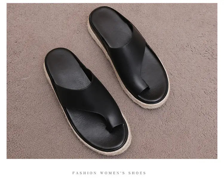 Sandálias de senhora de sola grossa com padrão leopardo