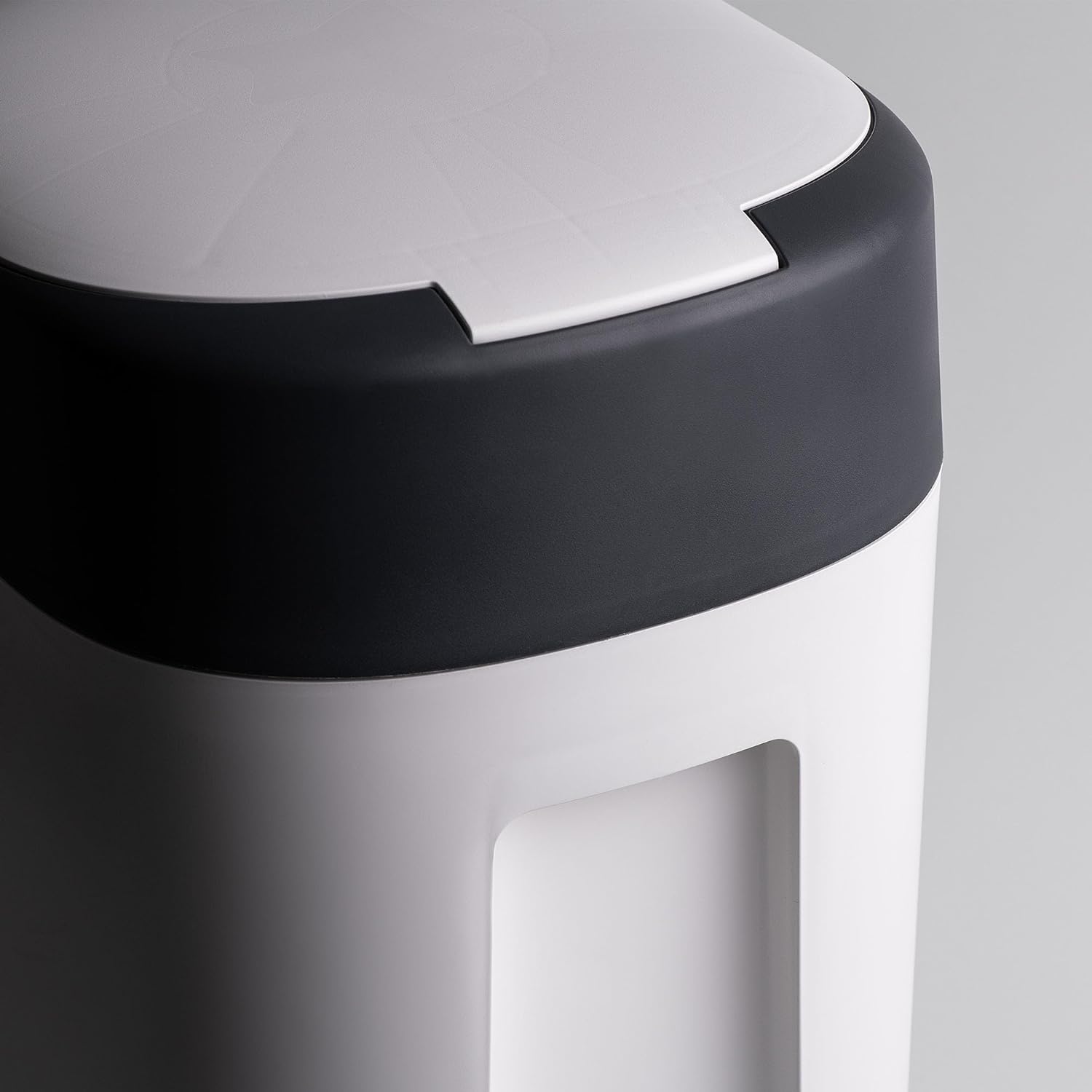Tommee Tippee Recipiente para fraldas Twist & Click, pack exclusivo com x 2 peças de reposição incluídas, proteção garantida contra maus odores e germes, grande capacidade