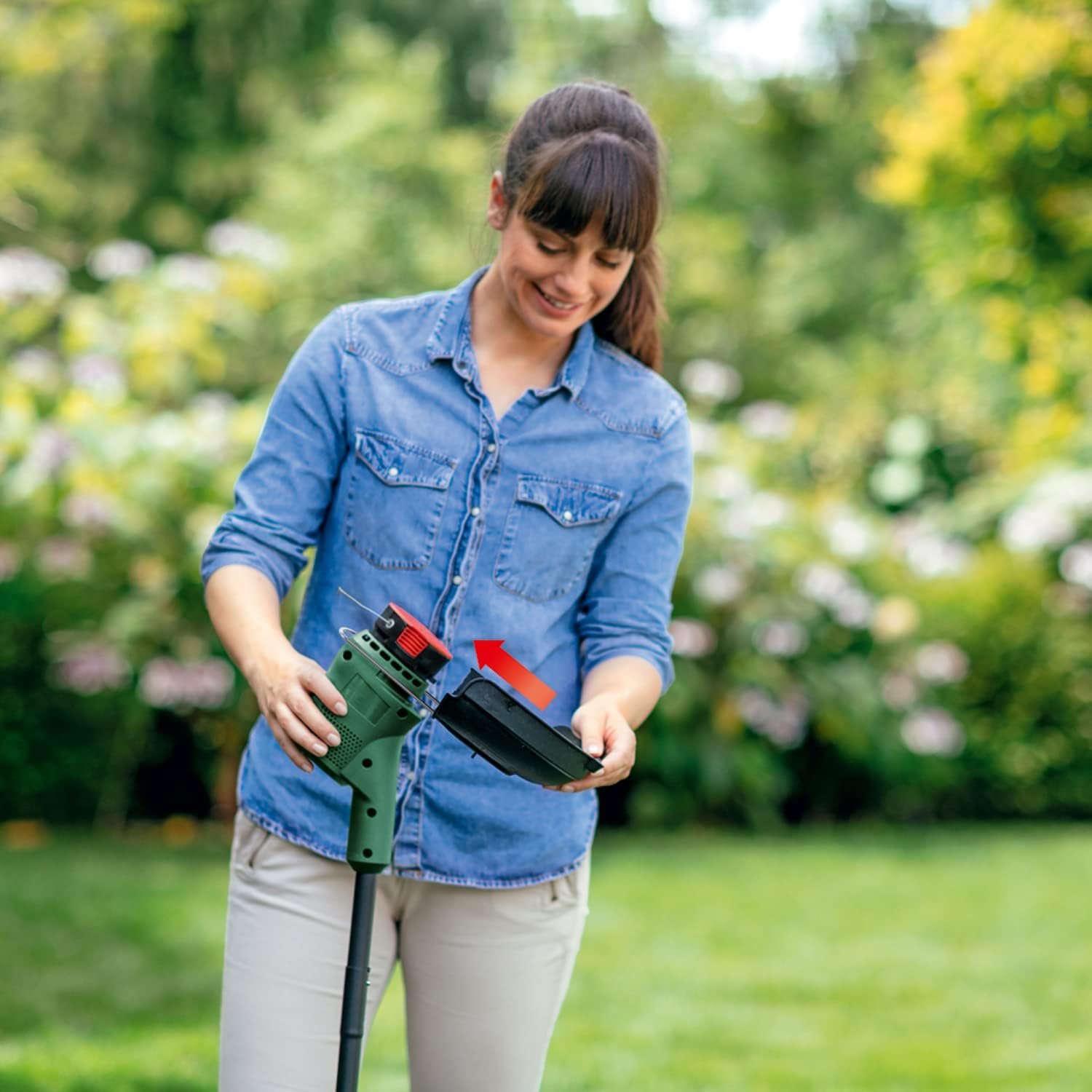 Bosch Home and Garden corta-rolhas elétrico EasyGrassCut 23 (280 W, diâmetro de corte de 23 cm, embalagem em caixa)