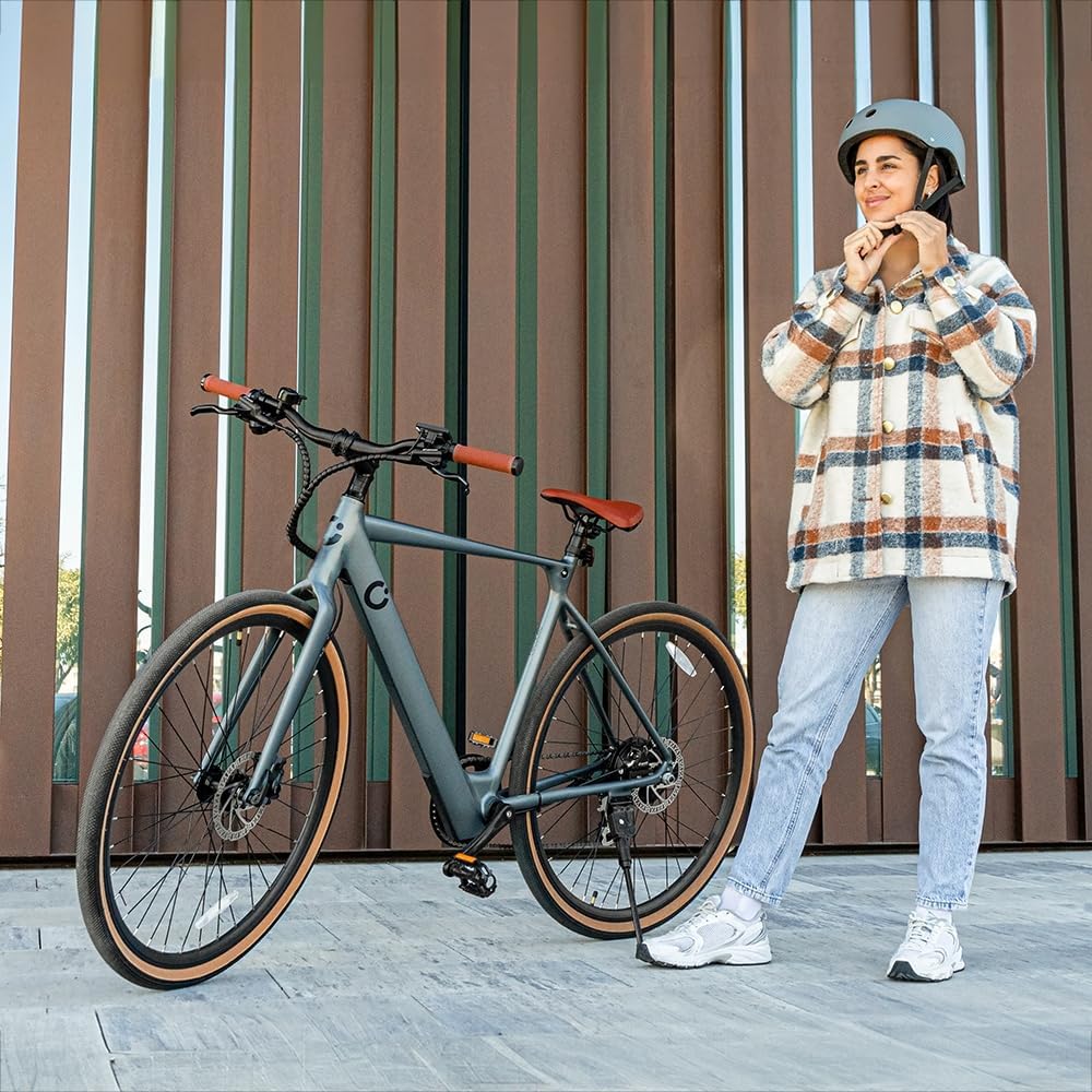 Cecotec Bicicleta Eléctrica de Ciudad, Ruedas 28", hasta 70-90 Km de autonomía, Cuadro Aluminio, Suspensión Delantera, Cambio Shimano, Disco de Freno, Pantalla