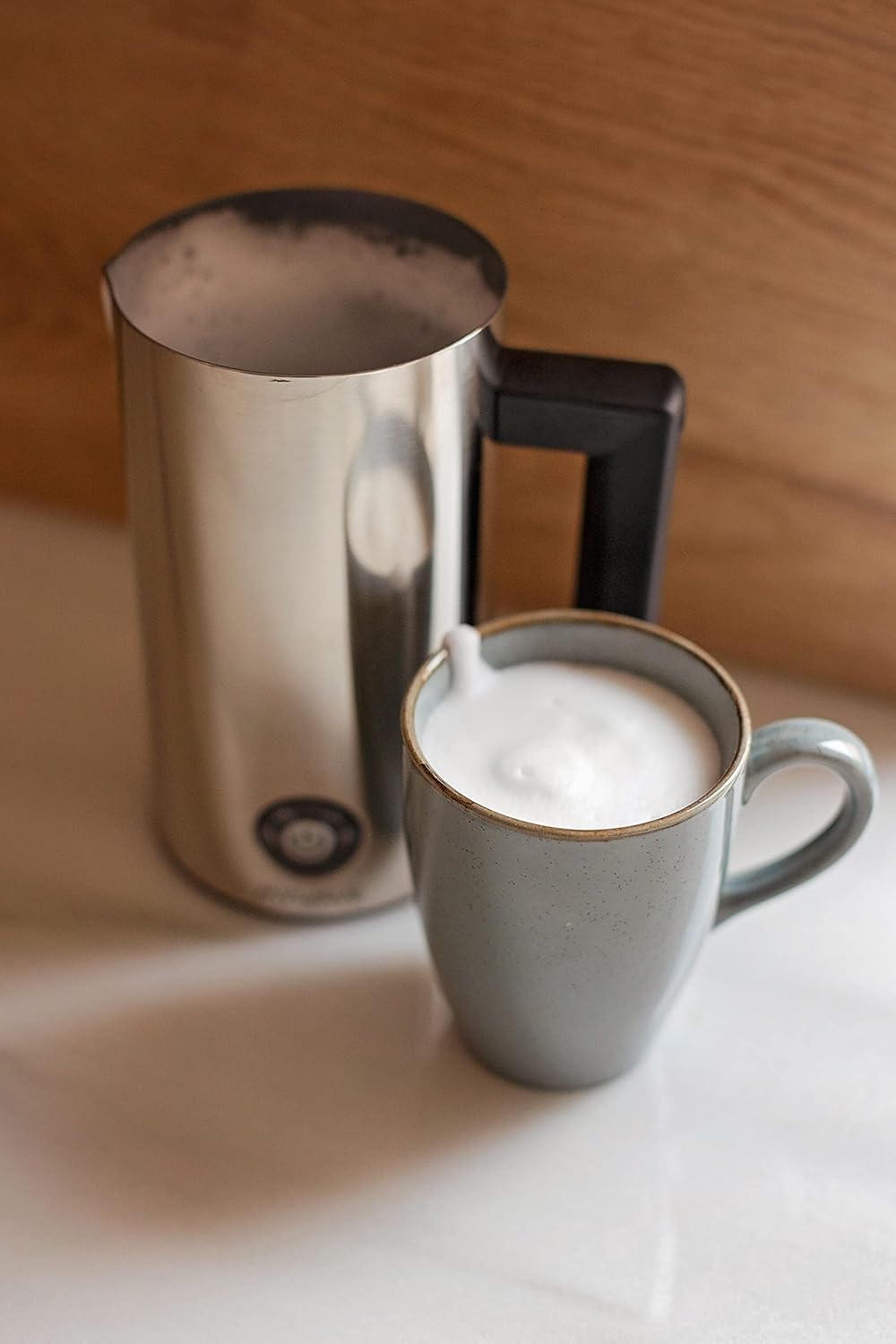 MyWave - Espumador de leite - potência de 500 W - Obtenha a espuma adequada - aquece e gera espuma - 3 níveis de espuma quente e 1 nível de frio - espumador elétrico para cafés e batidos