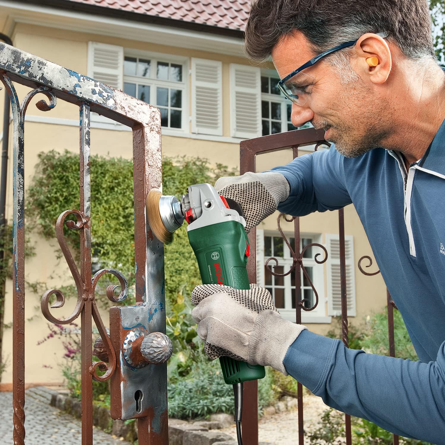 Bosch Moedor pequeno UniversalGrind 750-125, 750 W, com 2 discos de corte reto e 1 disco de molagem, para molar, cortar, escovar e lixar, em embalagem de cartão, edição para a Amazon