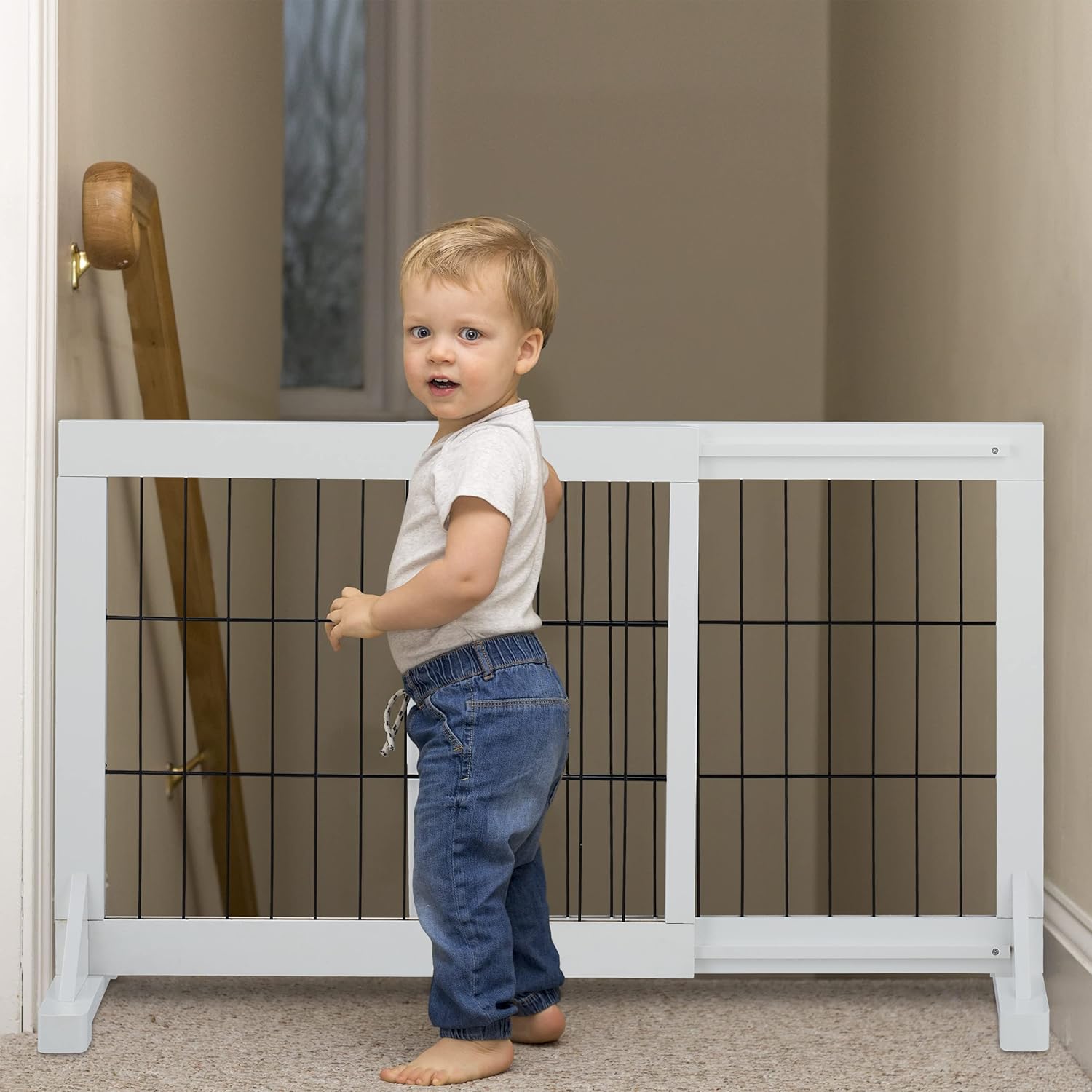Relaxdays Barreira de segurança crianças e cães, cerca protetora para porta ou escada, sem perfuração, 56 x 70 - 115 cm, branco, madeira