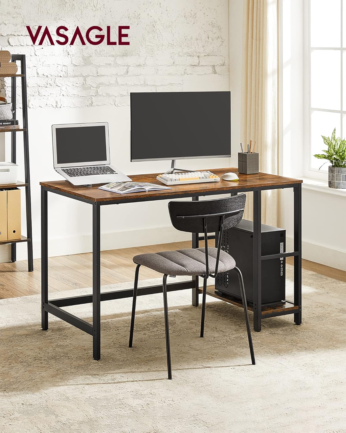 VASAGLE Secretária, mesa de computador, com 2 prateleiras à esquerda ou à direita, para escritório, quarto, estrutura de aço, industrial, castanho rústico e preto LWD47X