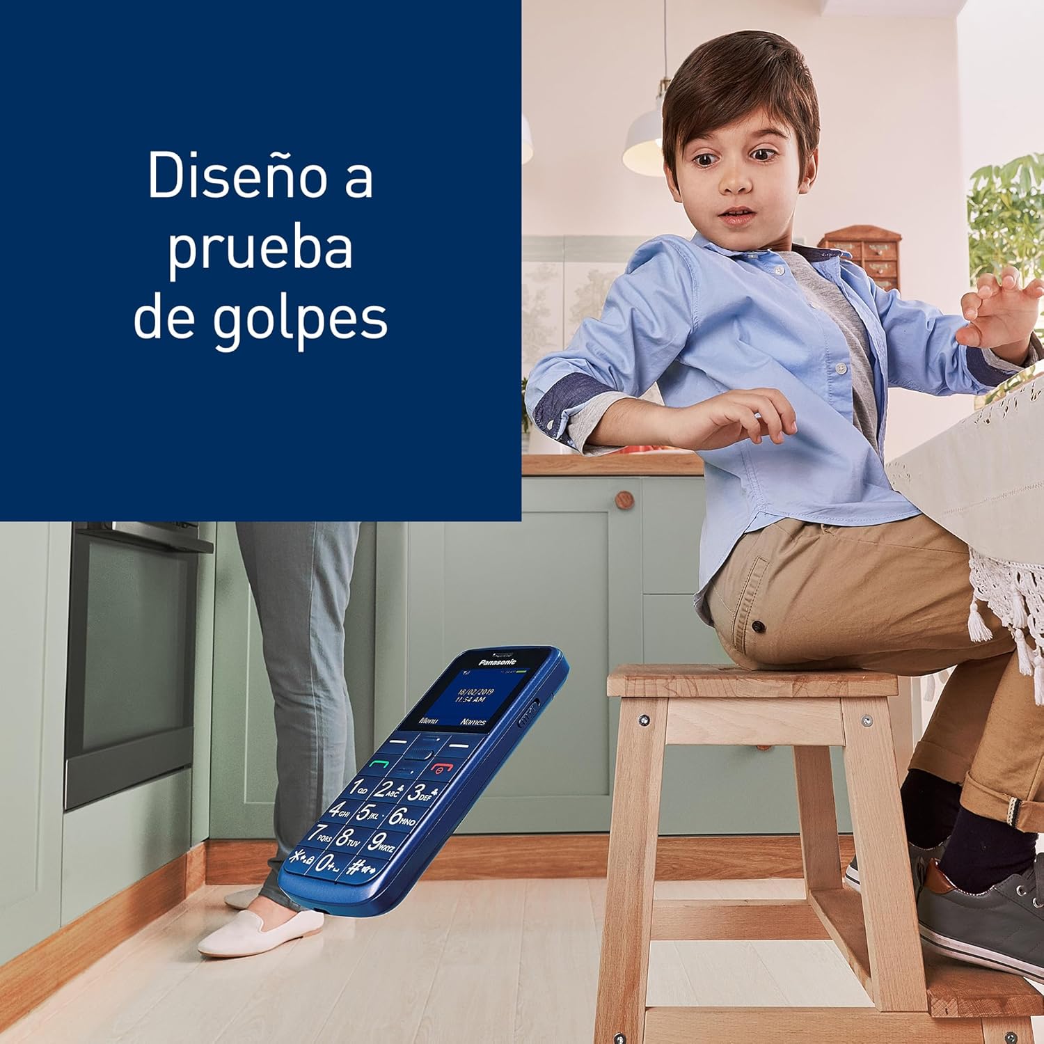 Panasonic KX-TU110EXC - Teléfono Móvil Para Personas Mayores, 1.77 Pulgadas (160 x 128), Pantalla y Teclas Grances, Botón SOS, Resistente a Golpes, Linterna, Batería 22h, Azul, 11,4 x 5,1 x 1,3 cm