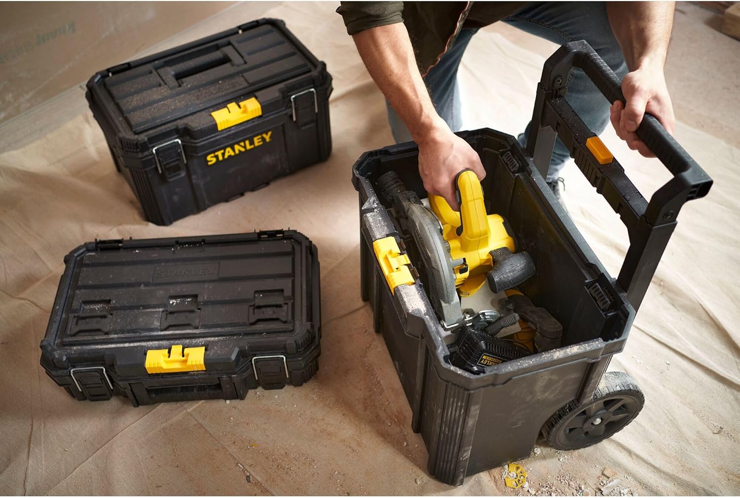 STANLEY Oficina móvel 3 em 1, compacta, porta-ferramentas integrado, 80 L de capacidade total, capacidade de carga de 45 kg, alça telescópica de 35 mm de largura, multicolorida, STST83319-1