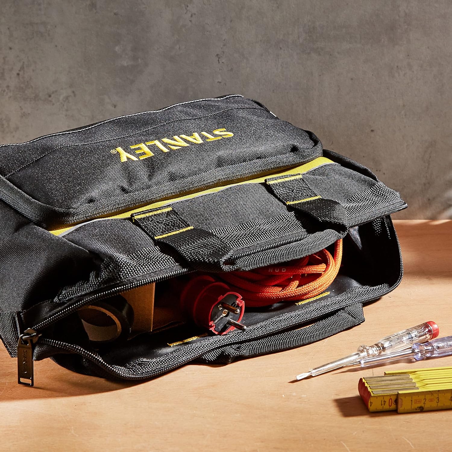 STANLEY 1-93-330 Bolsa para ferramentas, 30 x 25 x 13 cm, modelos variados, 1 unidade