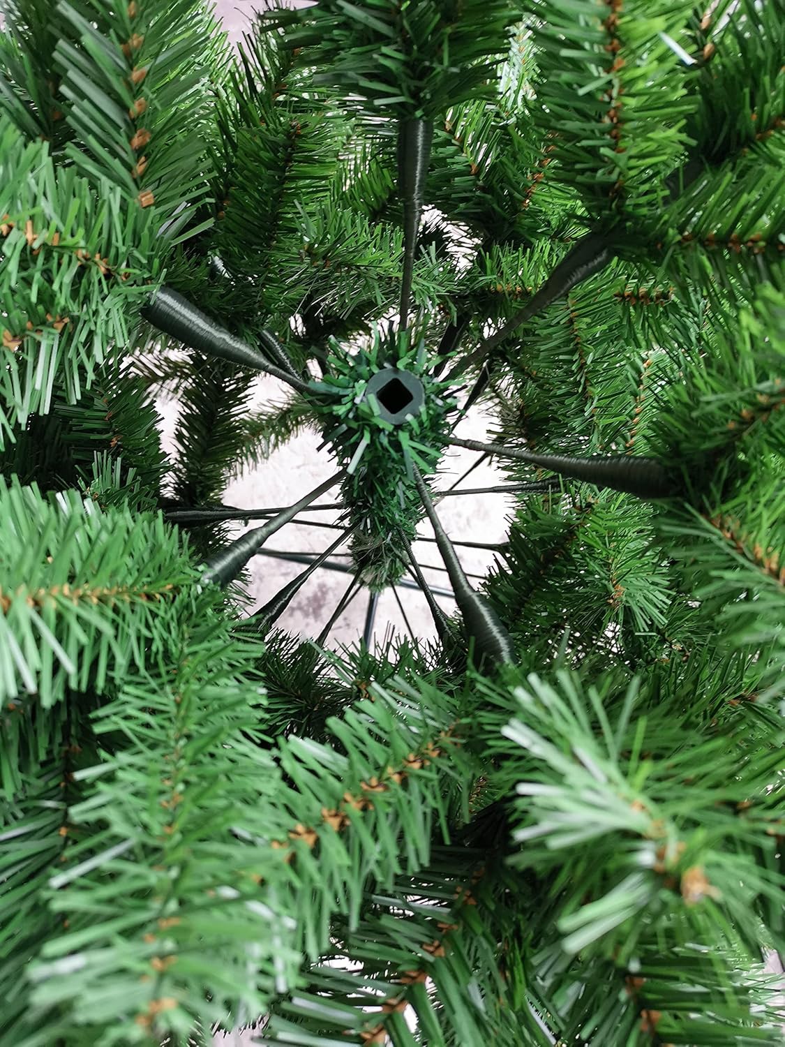 Árvore de Natal artificial extra enchimento, árvores com folhas de espumilhão de 150 cm a 300 cm de primeira qualidade, super natural C / suporte metálico. (verde, 150 cm 380 dicas)