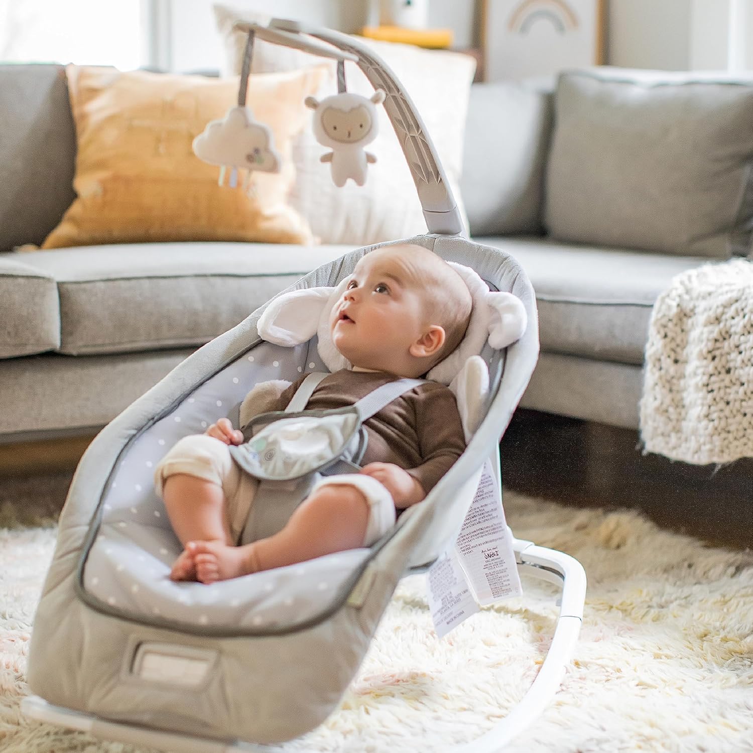 Ingenuity Cuddle Lamb Cadeira de balanço
