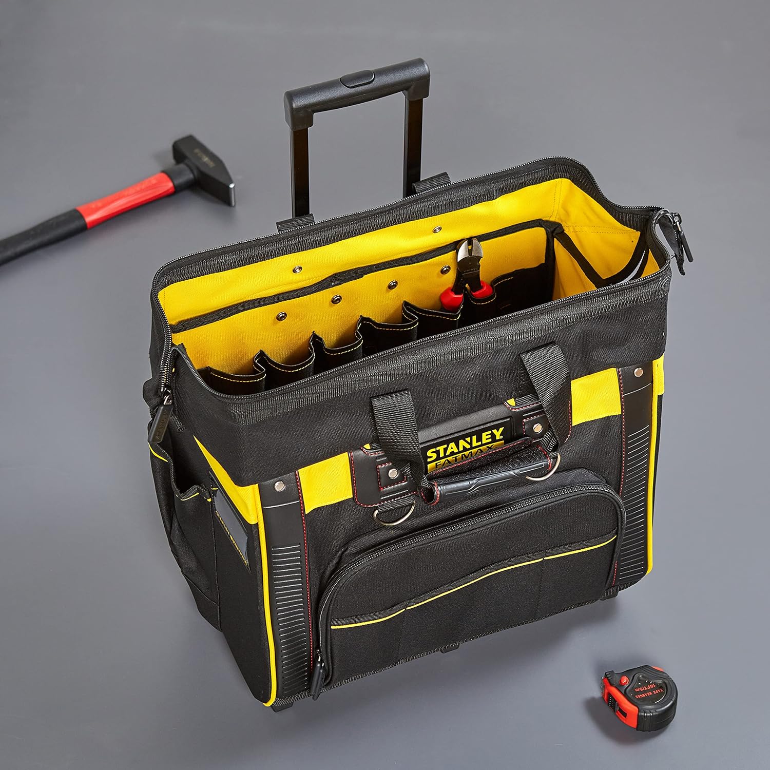 STANLEY FATMAX Mala rígida com rodas, organização ideal para ferramentas, pega telescópica resistente, rodas para transporte fácil, medidas 50 x 36 x 41 cm, FMST1-80148