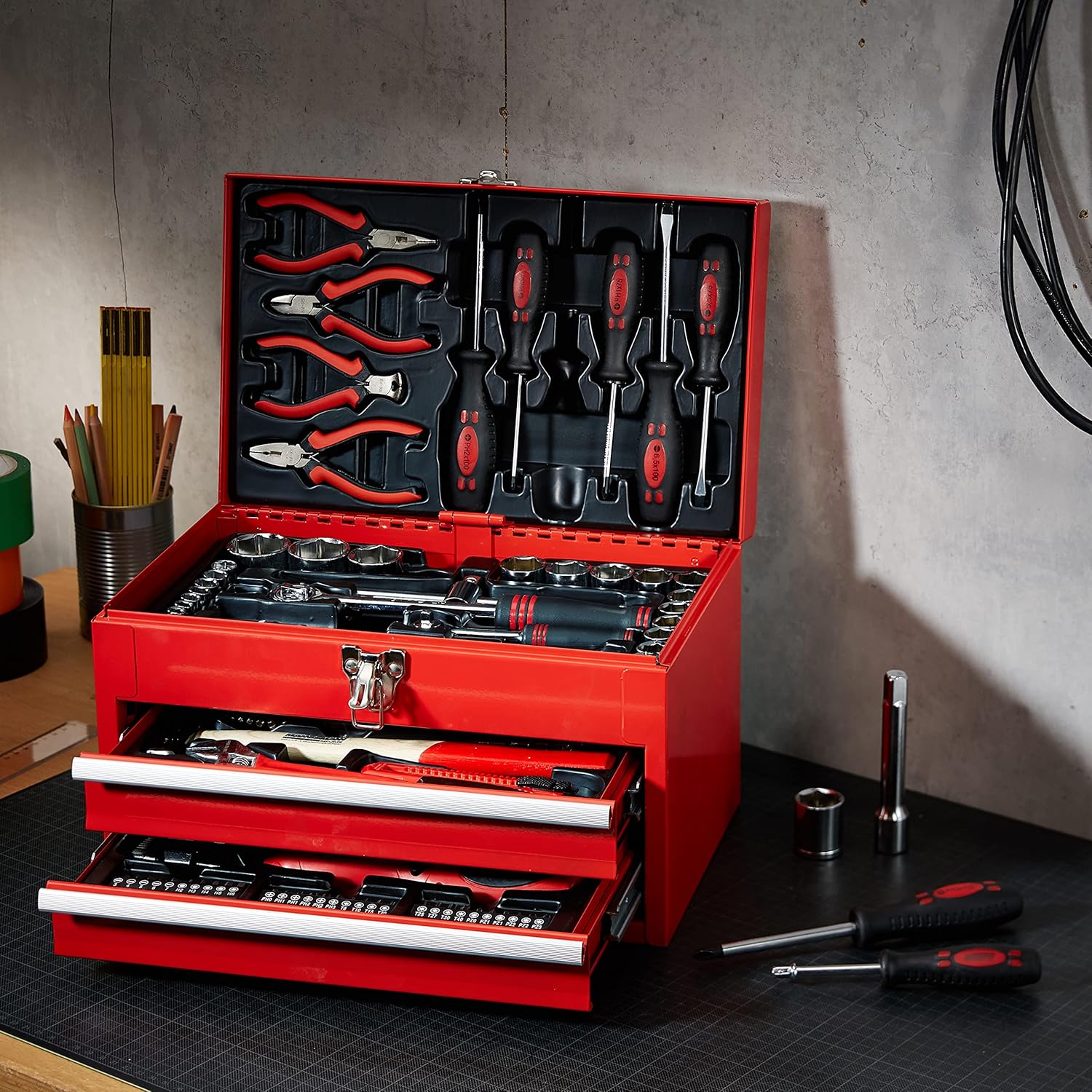 Mannesmann M29066 Caixa de ferramentas equipada com 155 peças