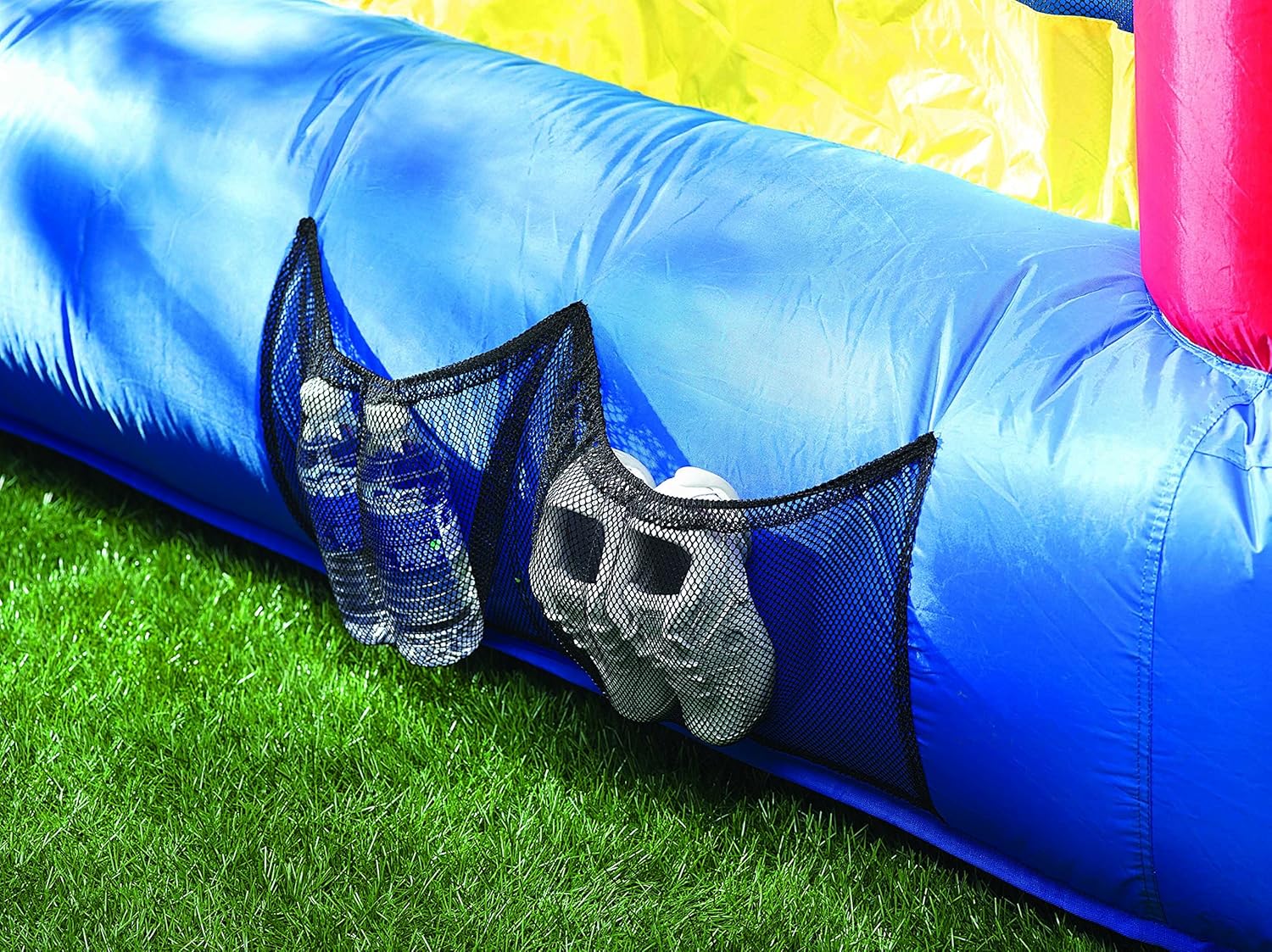 Little Tikes Jump 'n Slide Castillo Hinchable - con Paredes en Malla para Uso Exterior - Incluye Funda, Compresor y Parches de reparación - Edad: 3+ años, Exclusivo en Amazon