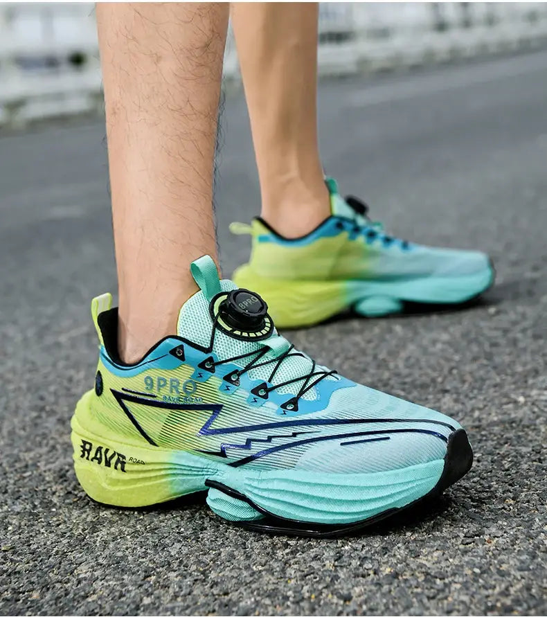 Ténis de corrida para homem 2025 com amortecimento de placa de carbono para corrida de maratona, calçado desportivo confortável e antiderrapante