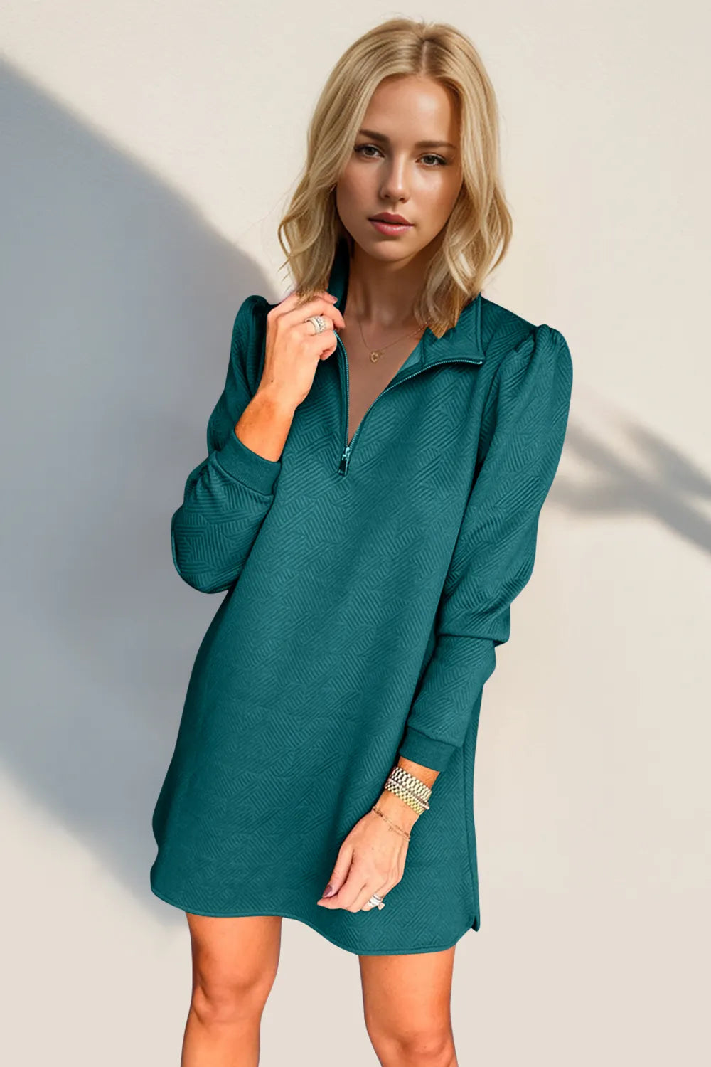 Vestido texturizado de manga comprida com fecho de um quarto da Double Take