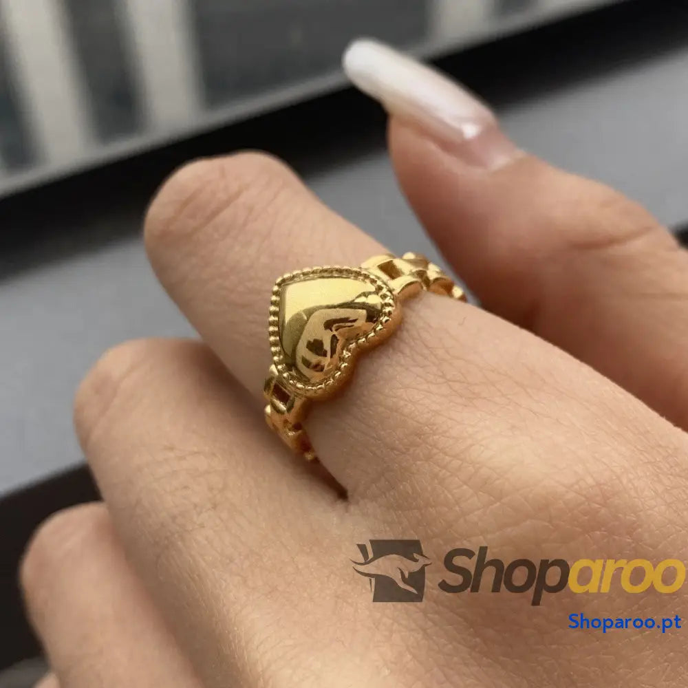 Anel de coração em ouro 18K (banhado) e aço titânio