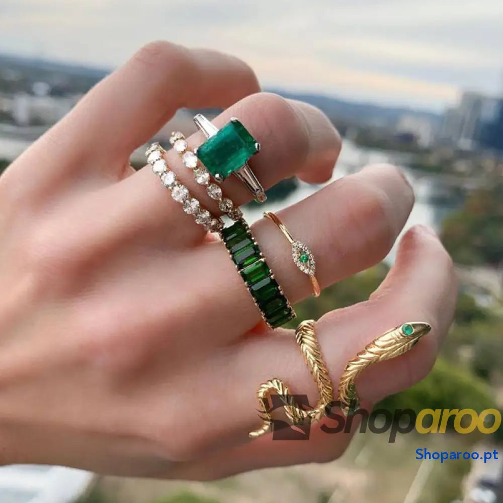 Anel vintage de 6 peças com diamante e esmeralda serpente