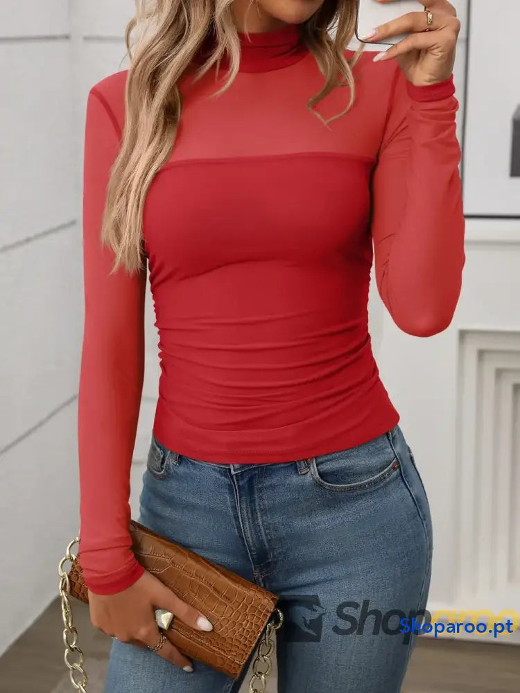 Blusa de gola falsa e manga comprida