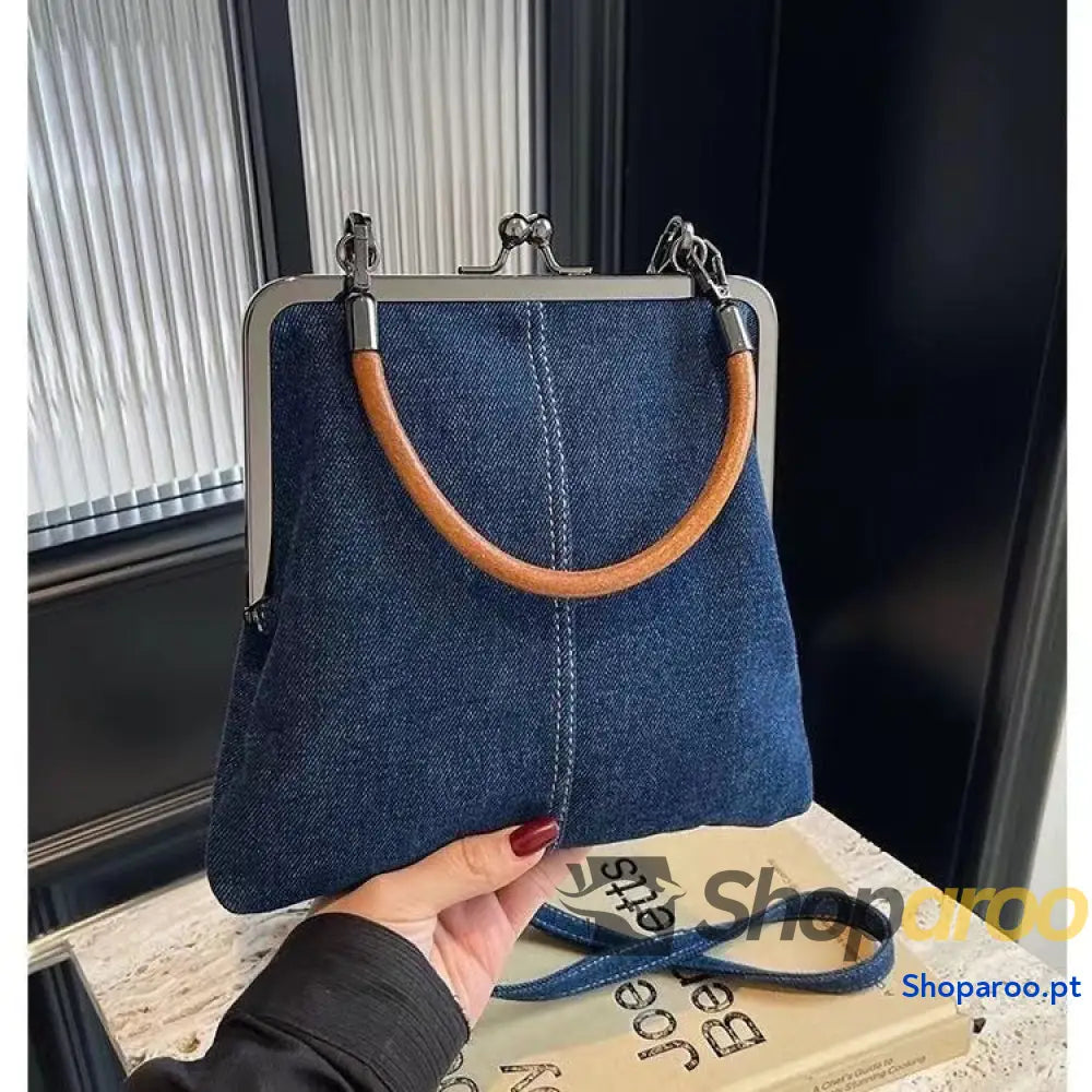 Bolsa pequena de senhora em jeans azul feita à mão