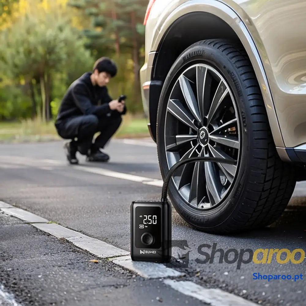 Bomba elétrica recarregável para pneus com luz e LCD de 150 PSI: carros bicicletas Preto