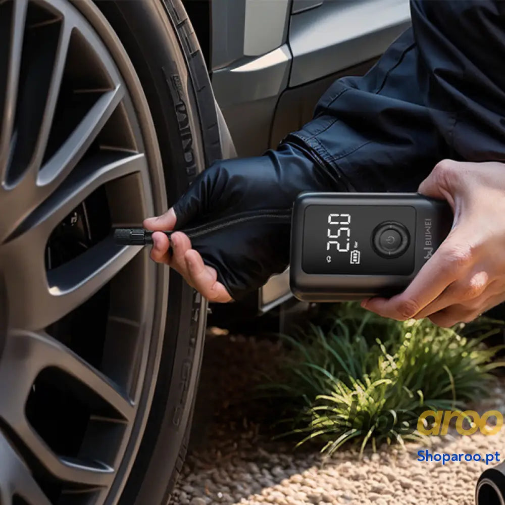 Bomba elétrica recarregável para pneus com luz e LCD de 150 PSI: carros bicicletas Preto