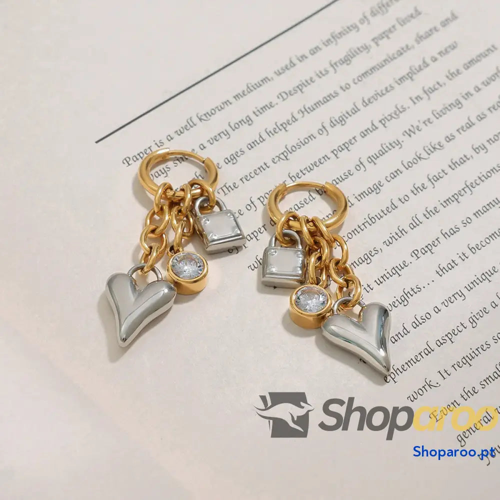 Brincos de Ouro 18K (banhados) Coração e Cadeado com Correntes Modernas