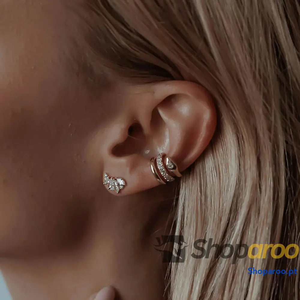Brincos geométricos de diamante em ouro 18k (Banhado)