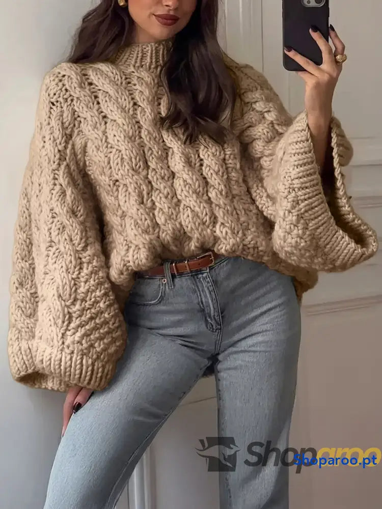 Camisola de gola redonda em tricô entrançado