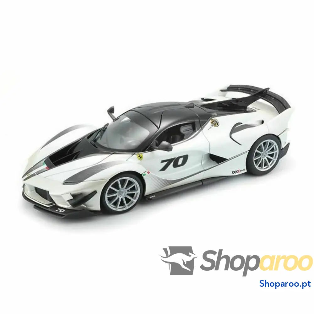 Carro Bburago Ferrari FXX K EVO #70 PE 1:18
