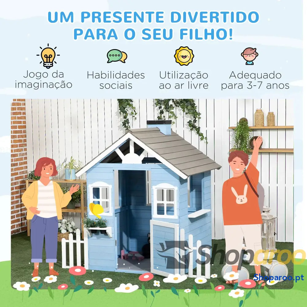 Casa de madeira para crianças azul com porta e janelas exterior