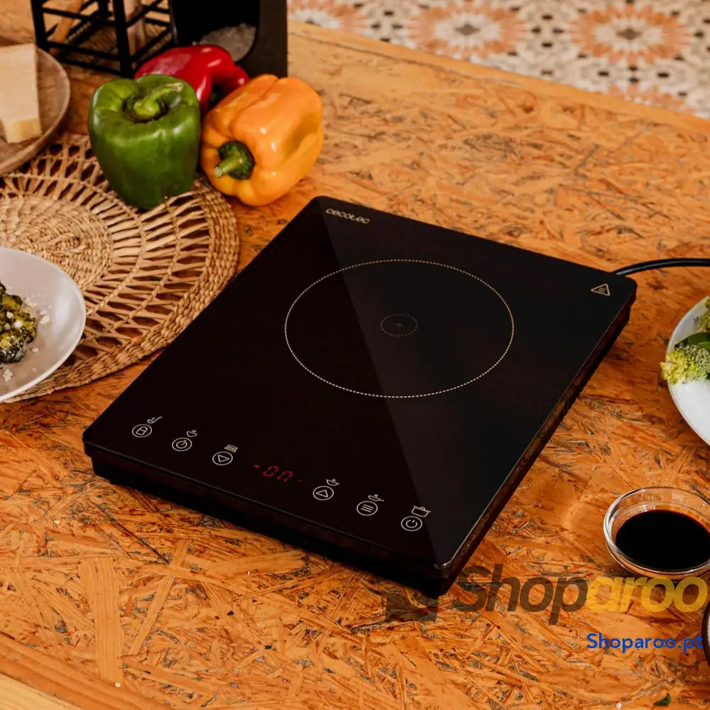 Cecotec Placa de indução portátil 1 fogo Full Magma Slim. 2000 W potência em 8 níveis design vidro alta resistência