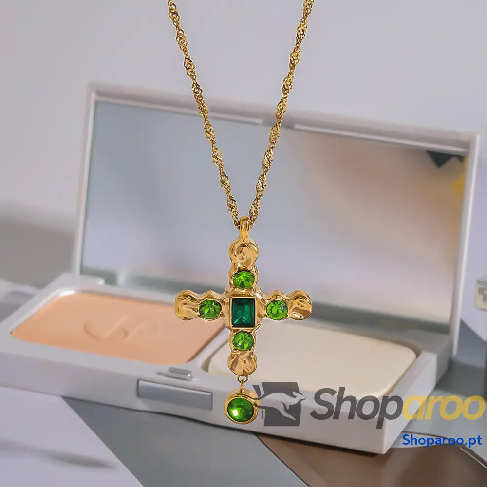 Colar clássico da moda com design de pedra preciosa incrustada em cruz ouro 18 quilates