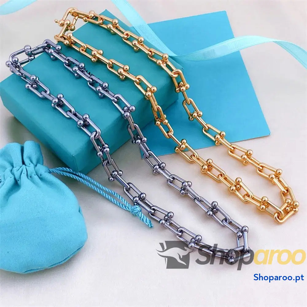 Colar de corrente em forma ferradura U ouro 18K T-House