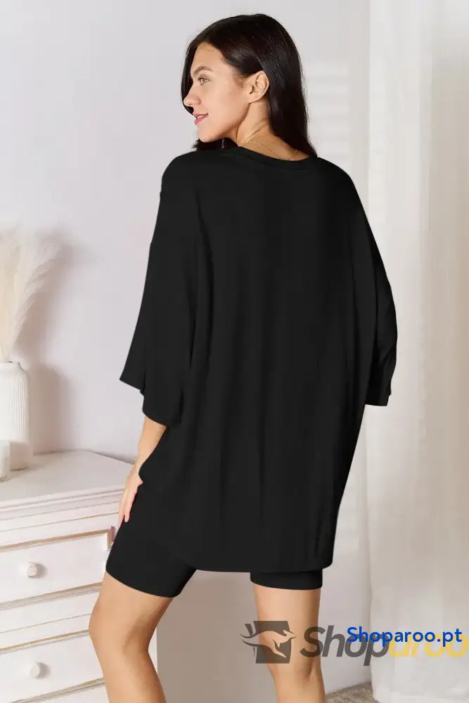 Conjunto básico de t-shirt e calções Bae Bamboo tamanho grande gola redonda ombros descaídos