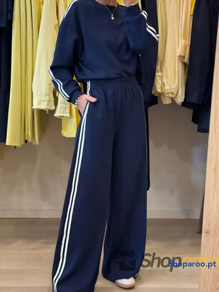 Conjunto de 2 peças blusa gola redonda com detalhes às riscas e calças fato treino elásticas