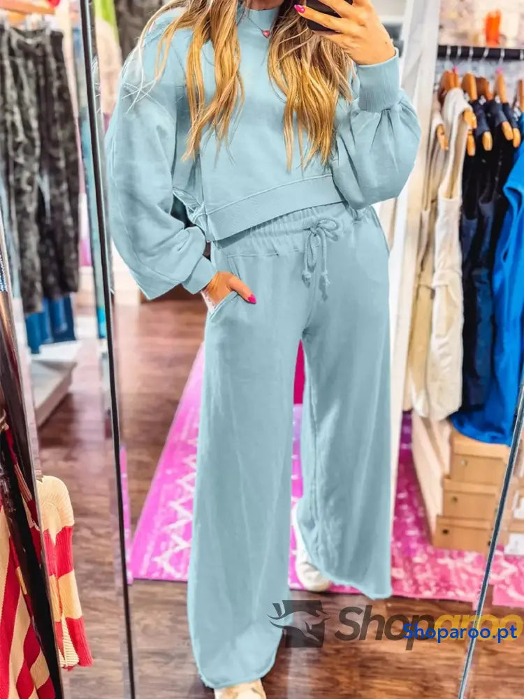 Conjunto de blusa curta com manga abalonada e ombro descaído calças largas cordão