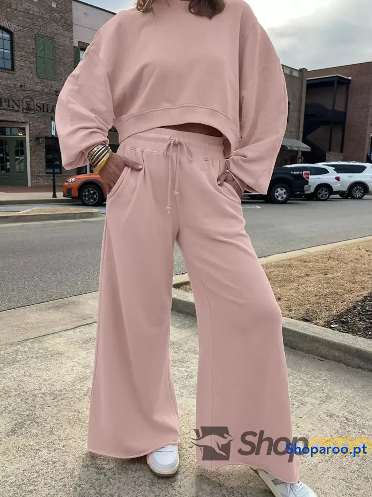 Conjunto de blusa curta com manga abalonada e ombro descaído calças largas cordão