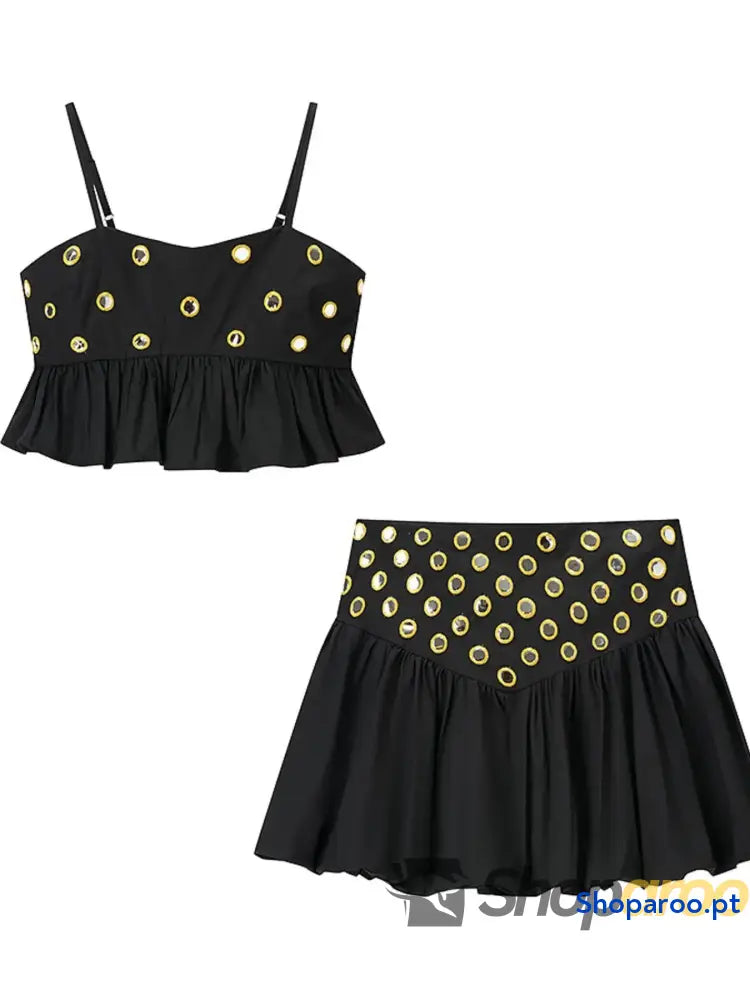 Conjunto de camisola com ilhós e saia bolha
