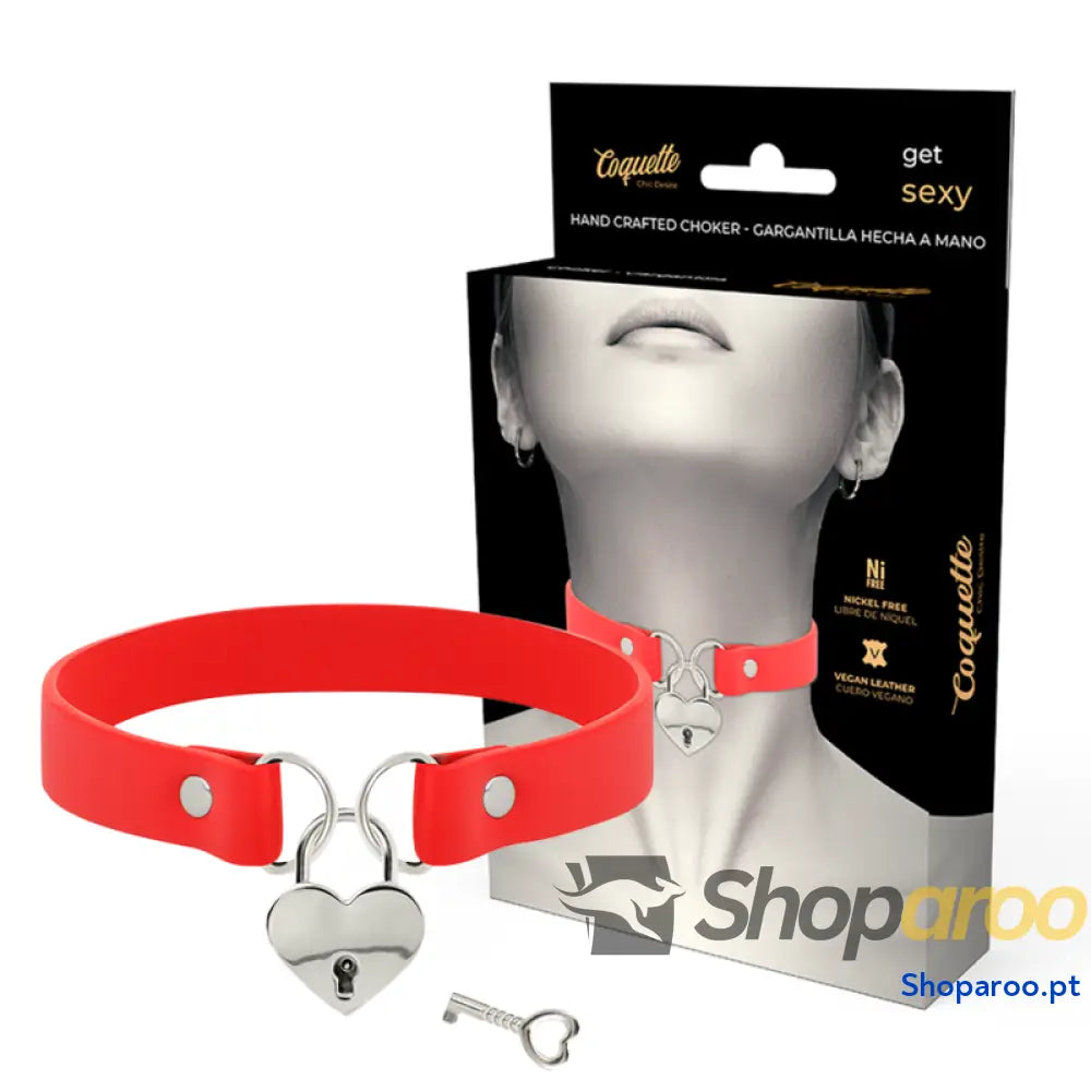 COQUETTE CHIC DESIRE - COLAR DE COURO VEGANO VERMELHO COM ACESSÓRIO DE CORAO COM CHAVE
