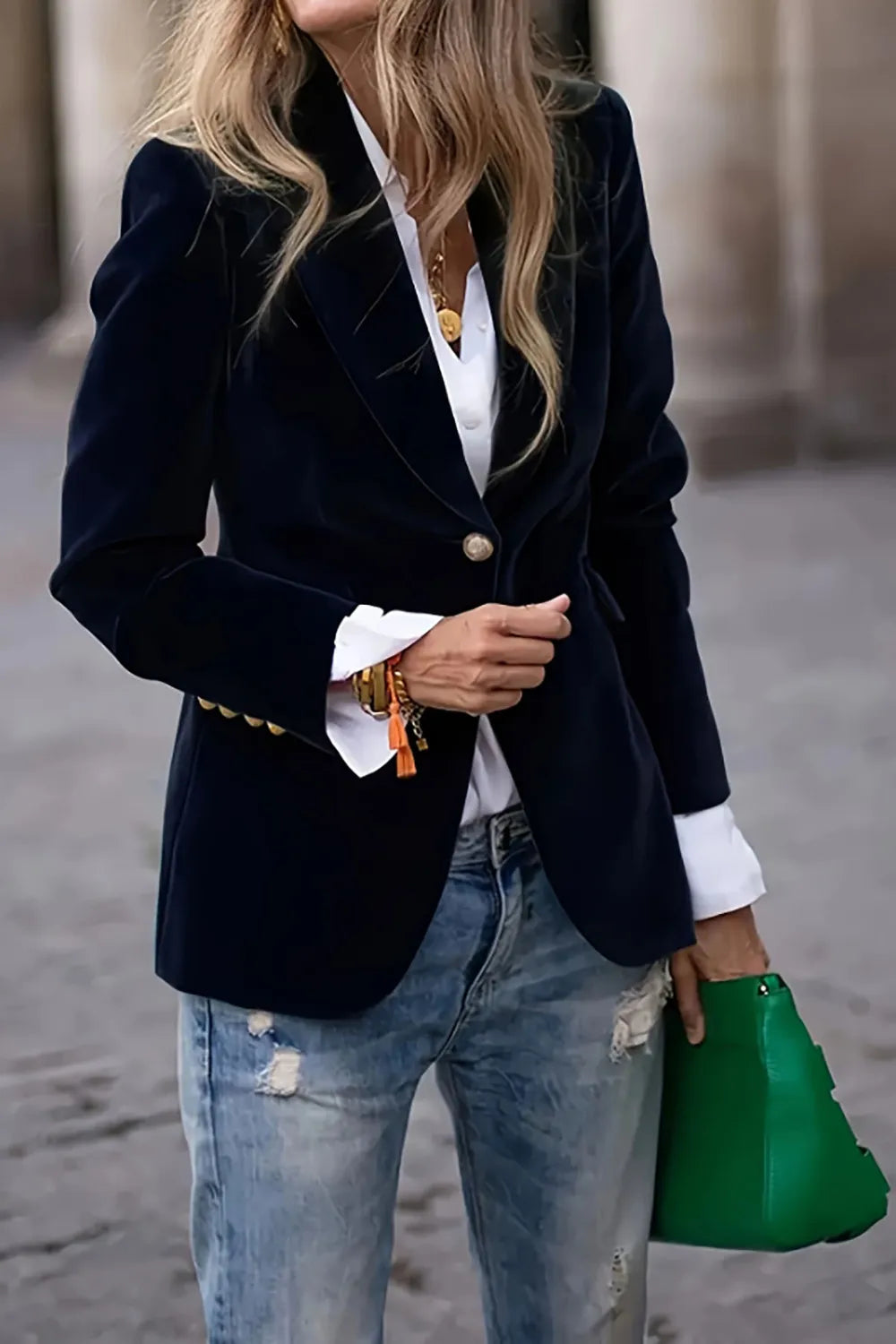 Blazer de manga comprida com gola e lapela de um botão