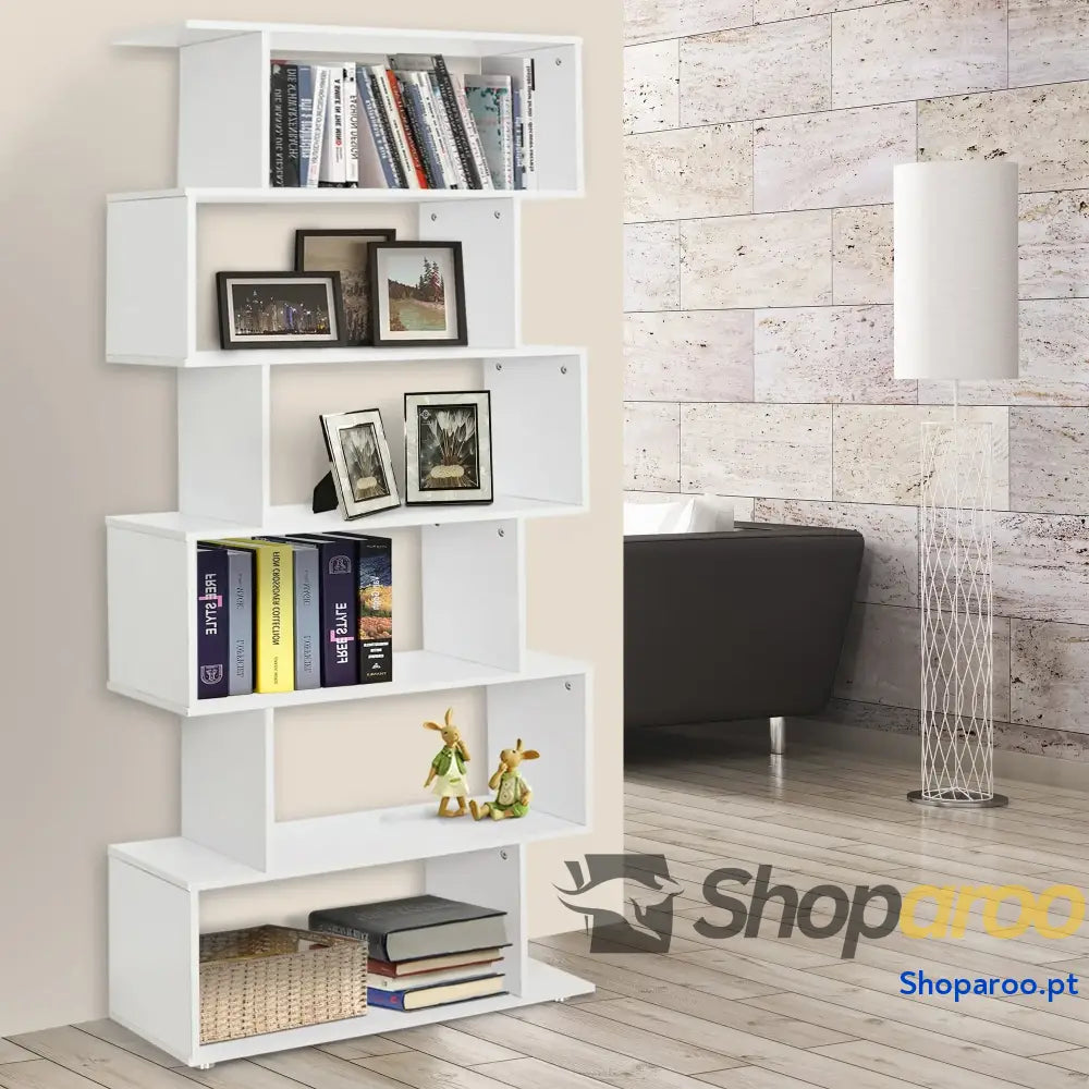Estante moderna branca com 6 prateleiras em S para livros e decoração