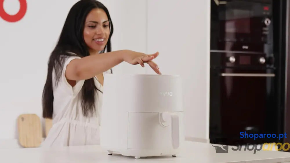 Fritadeira sem Óleo Air Fryer EVVO 6L 1700W Branca Multifuncional