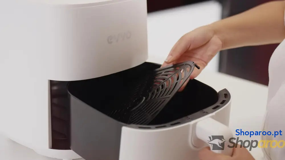 Fritadeira sem Óleo Air Fryer EVVO 6L 1700W Branca Multifuncional