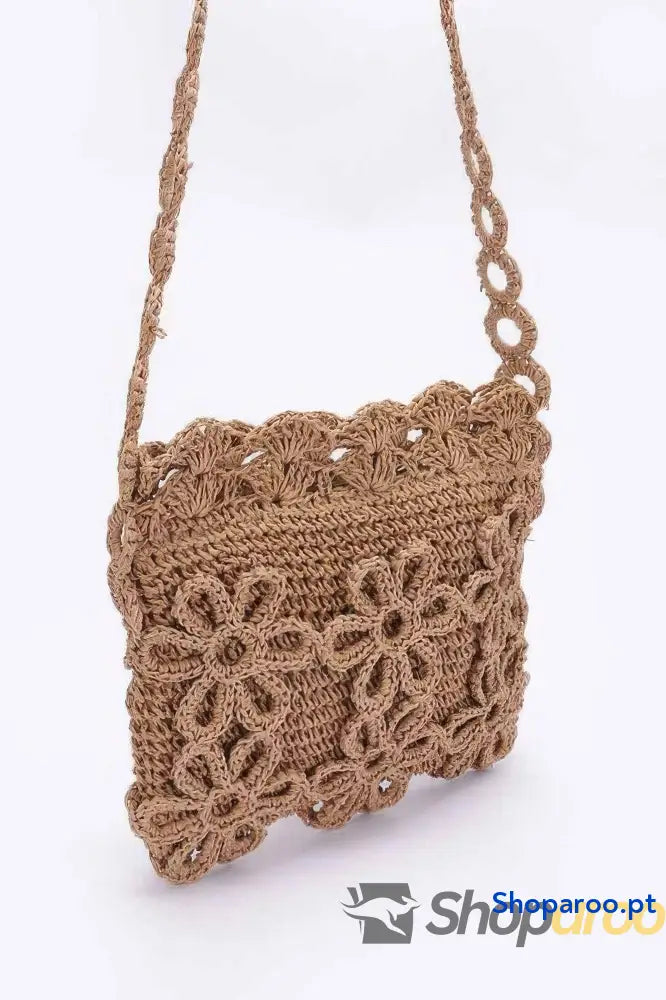 Bolsa tiracolo com flores feitas à mão em palha sintética