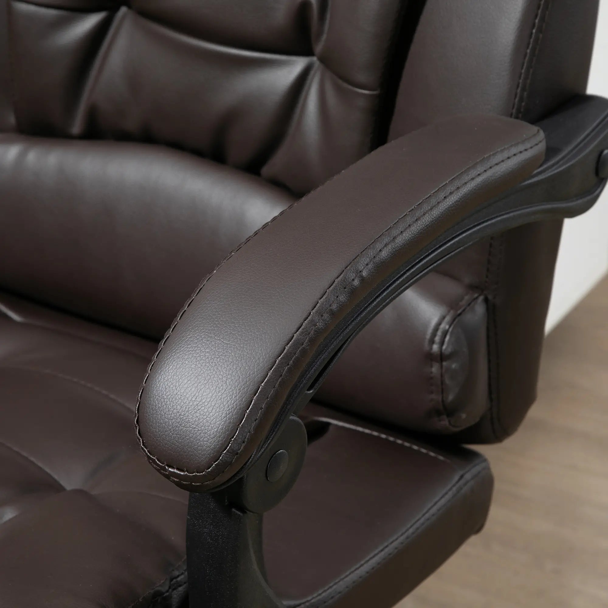 Cadeira de Escritório Reclinável Cadeira Executiva Giratória com Altura Ajustável Estofada em PU 64,5x69x109-117 cm castanha