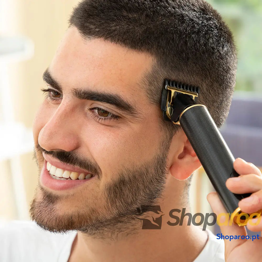 Máquina Profissional para Cortar Cabelo Recarregável com Acessórios Triher InnovaGoods