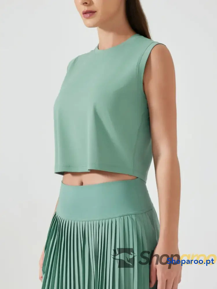 Millennia Round Neck Cropped Active Tank